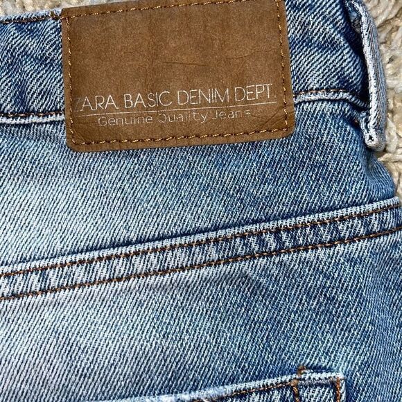 Zara Basic Jean Shorts Womens 6 Distressed Floral Raw Hem High Rise Denim Blue - Picture 7 of 11